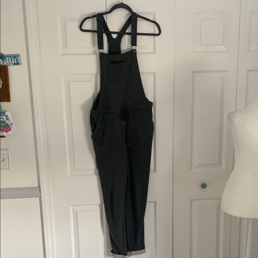 Rewash Gray Jumpsuit with Adjustable Straps and Relaxed Fit